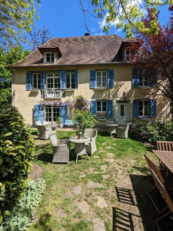 Sous Le Chateau Jumilhac-le-Grand Bagian luar foto