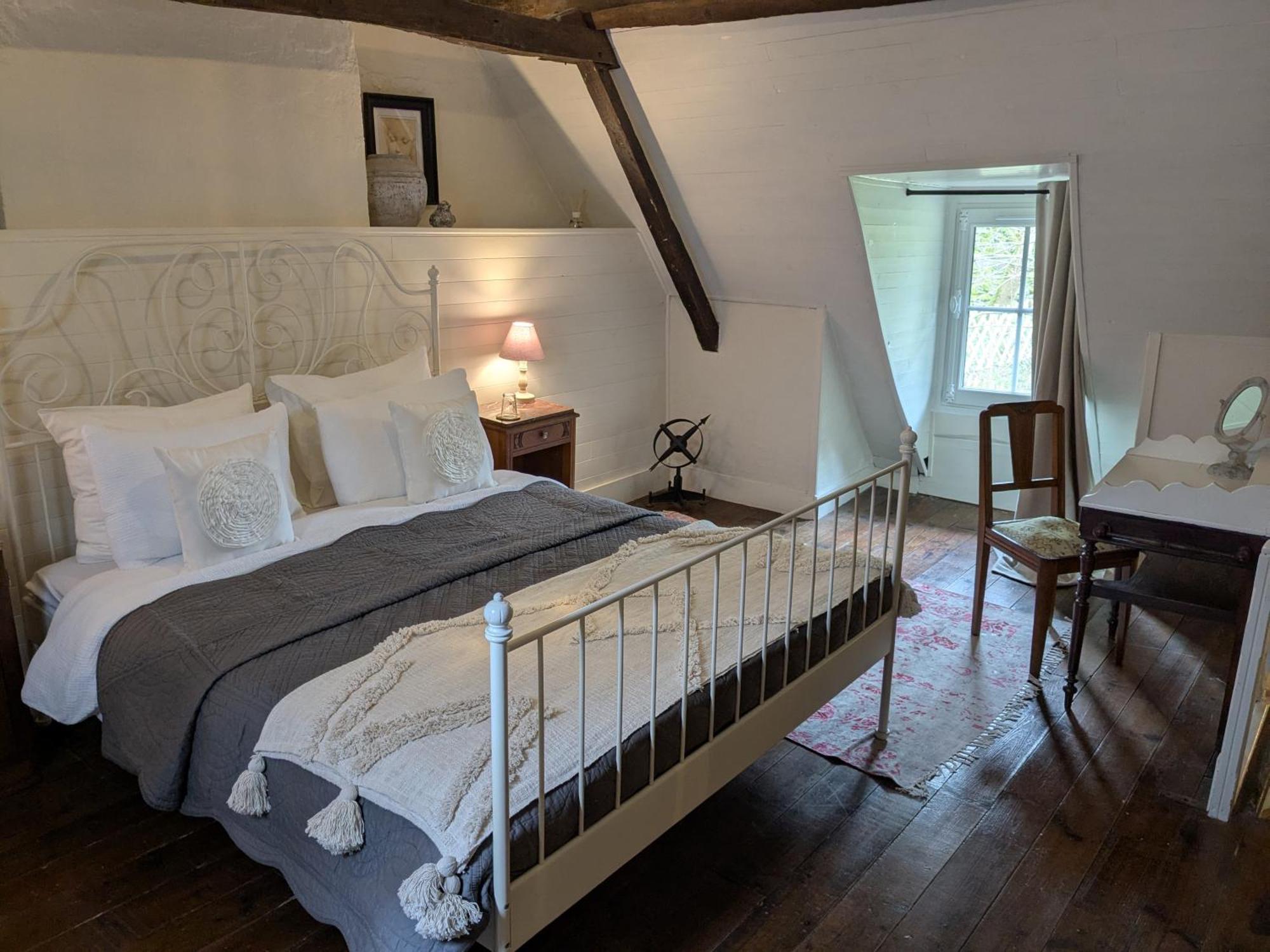 Sous Le Chateau Jumilhac-le-Grand Bagian luar foto